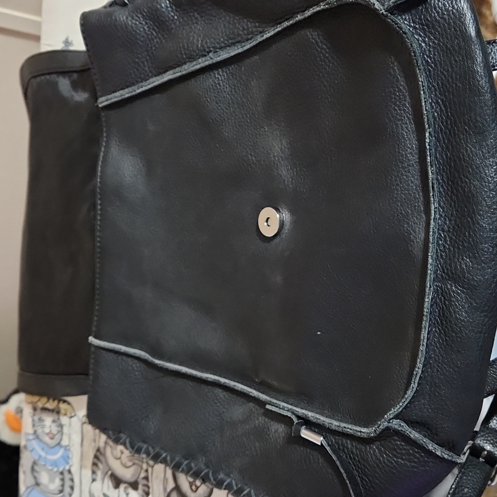 Purse - Picture 2 of 8